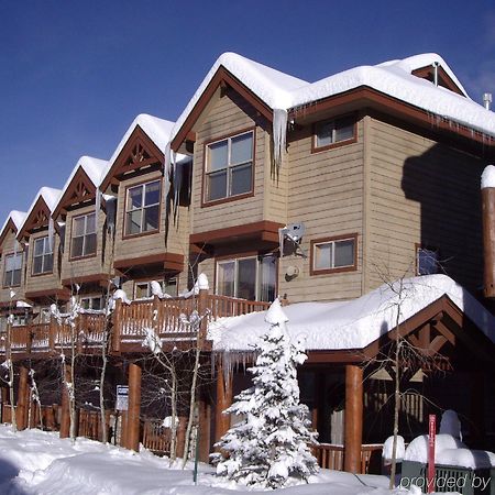 Sawmill Station Hotel Уинтър Парк Екстериор снимка