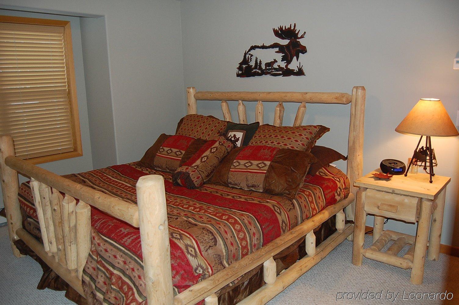 Sawmill Station Hotel Уинтър Парк Екстериор снимка