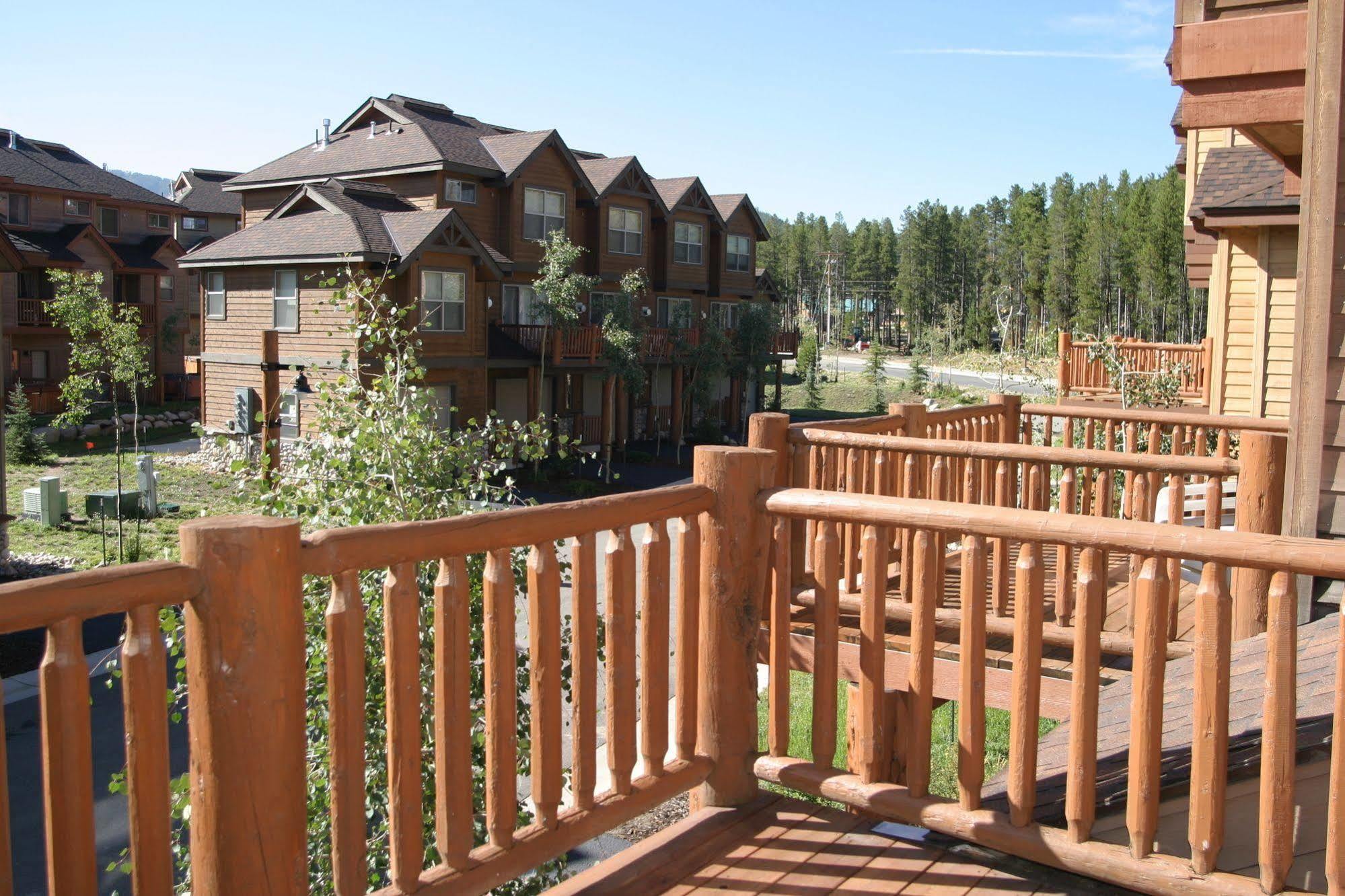 Sawmill Station Hotel Уинтър Парк Екстериор снимка